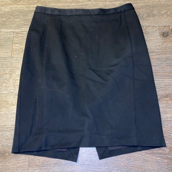 Express size 0 ladies black business skirt - Picture 2 of 5